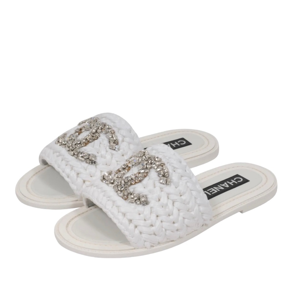 π Chanel Logo Sandals White Raffia Crystal Strass Flats Flip Flop mules - Picture 6 of 11